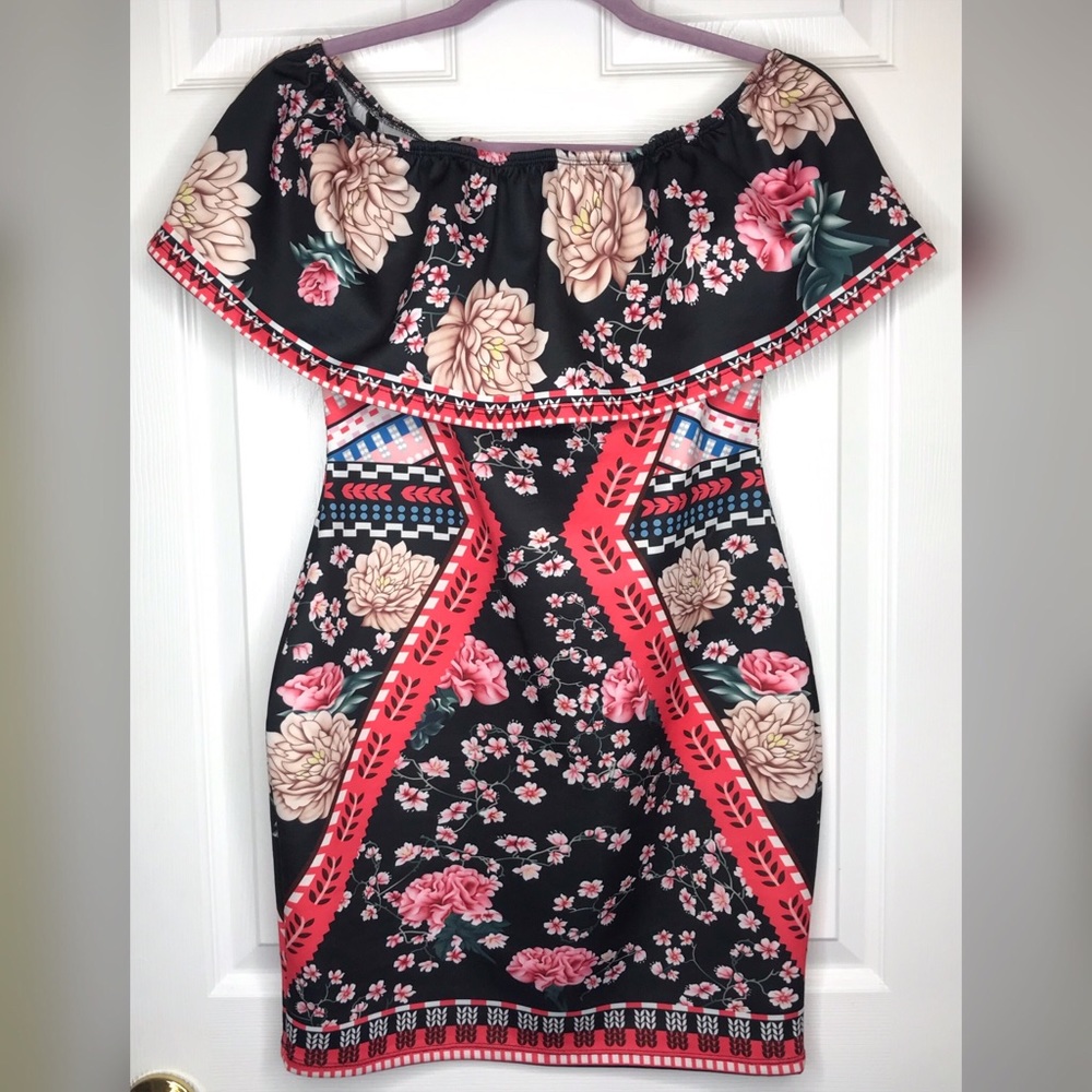 Off Shoulder Bodycon Dress - Picture 3 of 7
